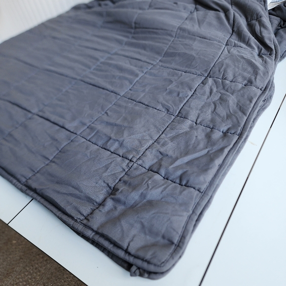 9.5 lbs Weighted Blanket Adult Gray Super Soft Crystal Cover Glass Bead 47"x70" - Picture 3 of 10